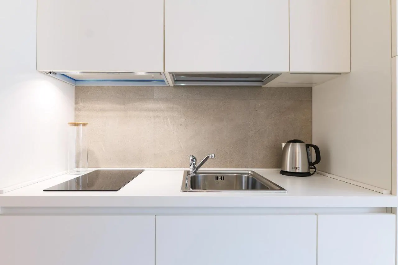 Contempora Apartments - Rosellini 5A Milano 0*,  İtalya